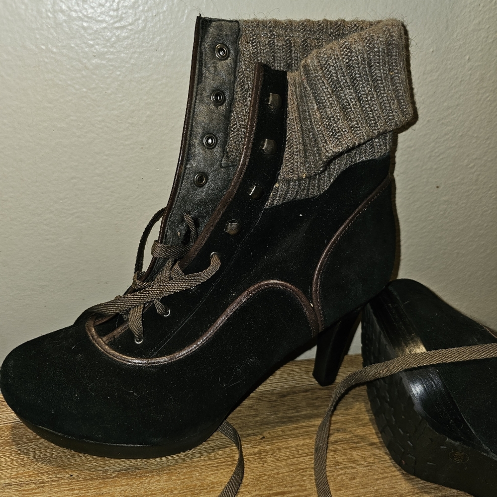 Chic suede heeled ankle boots with cute fold-over top!